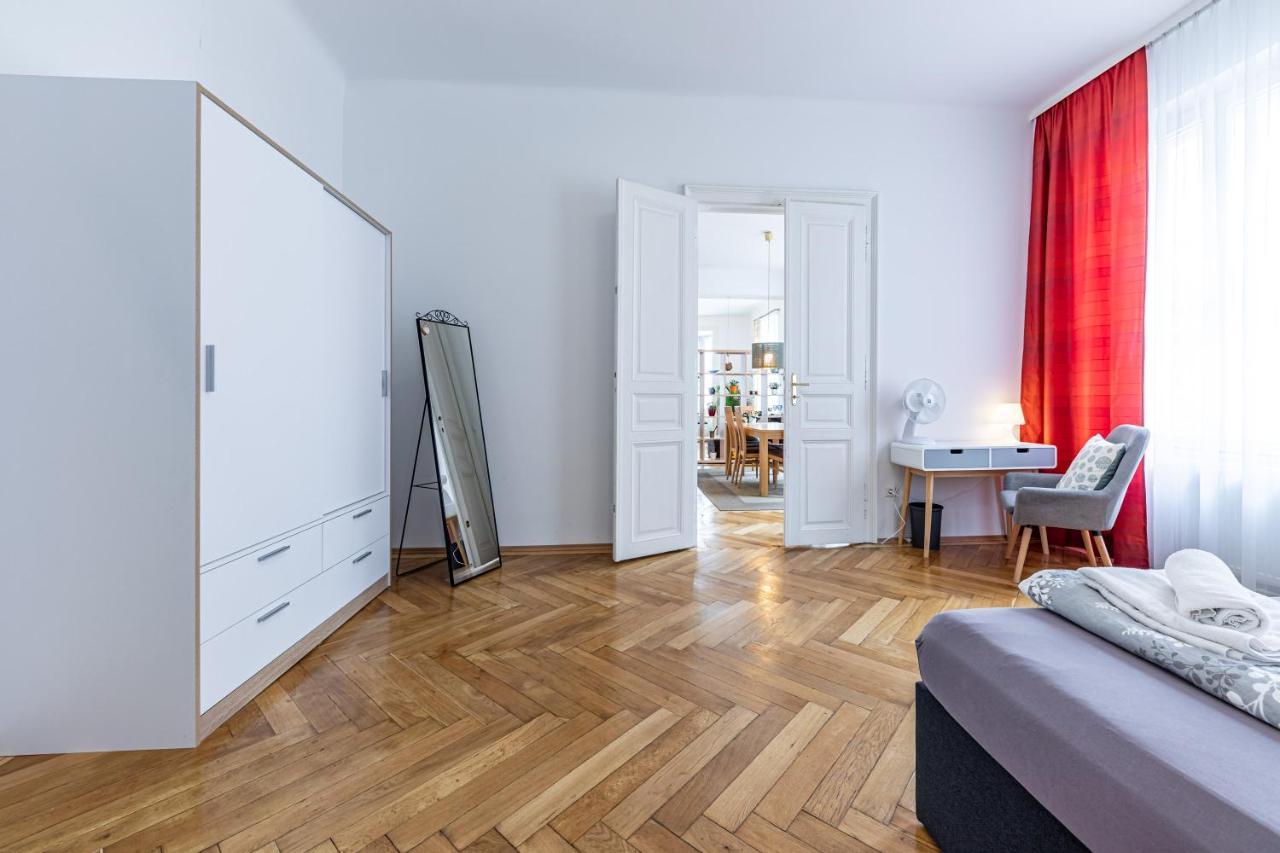 Historic & Luxurious By Jr City Apartments Wien Exterior foto