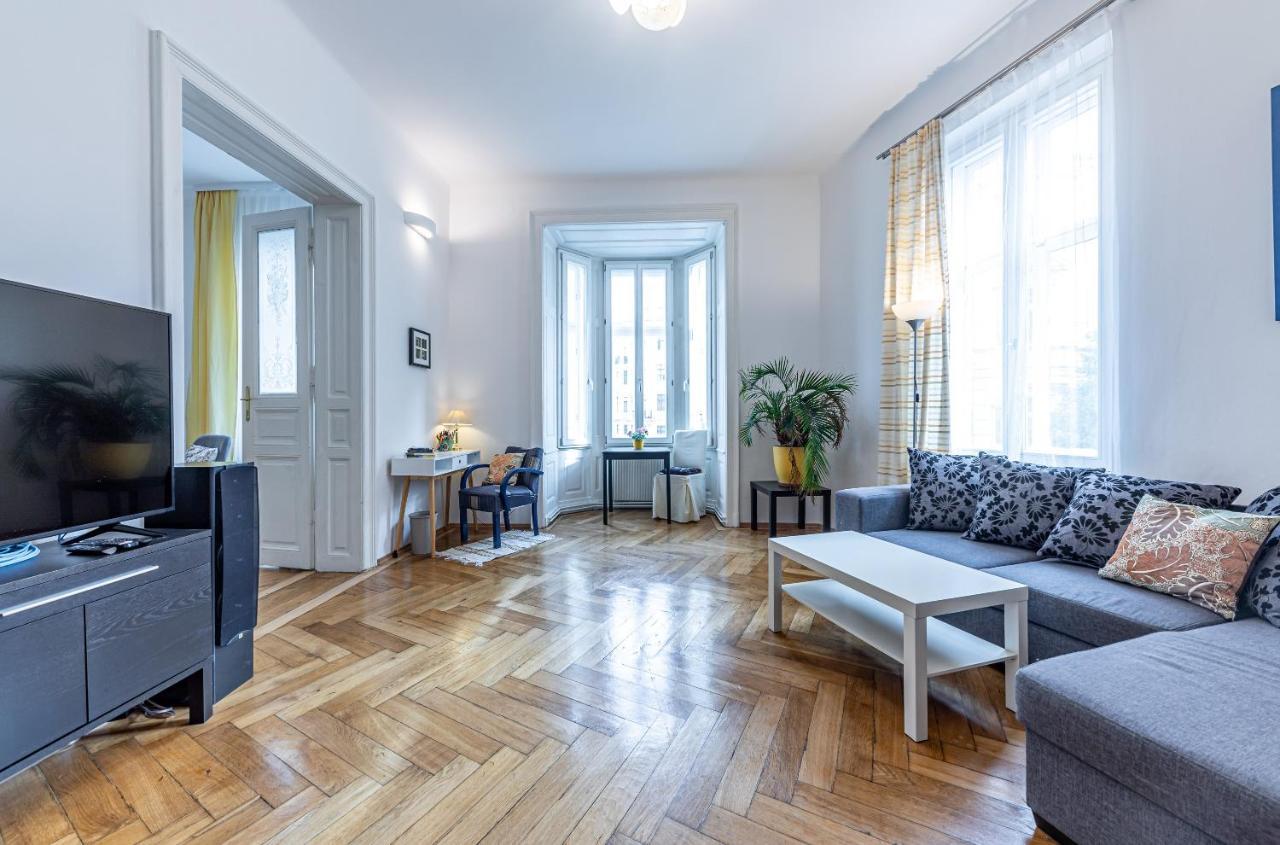 Historic & Luxurious By Jr City Apartments Wien Exterior foto