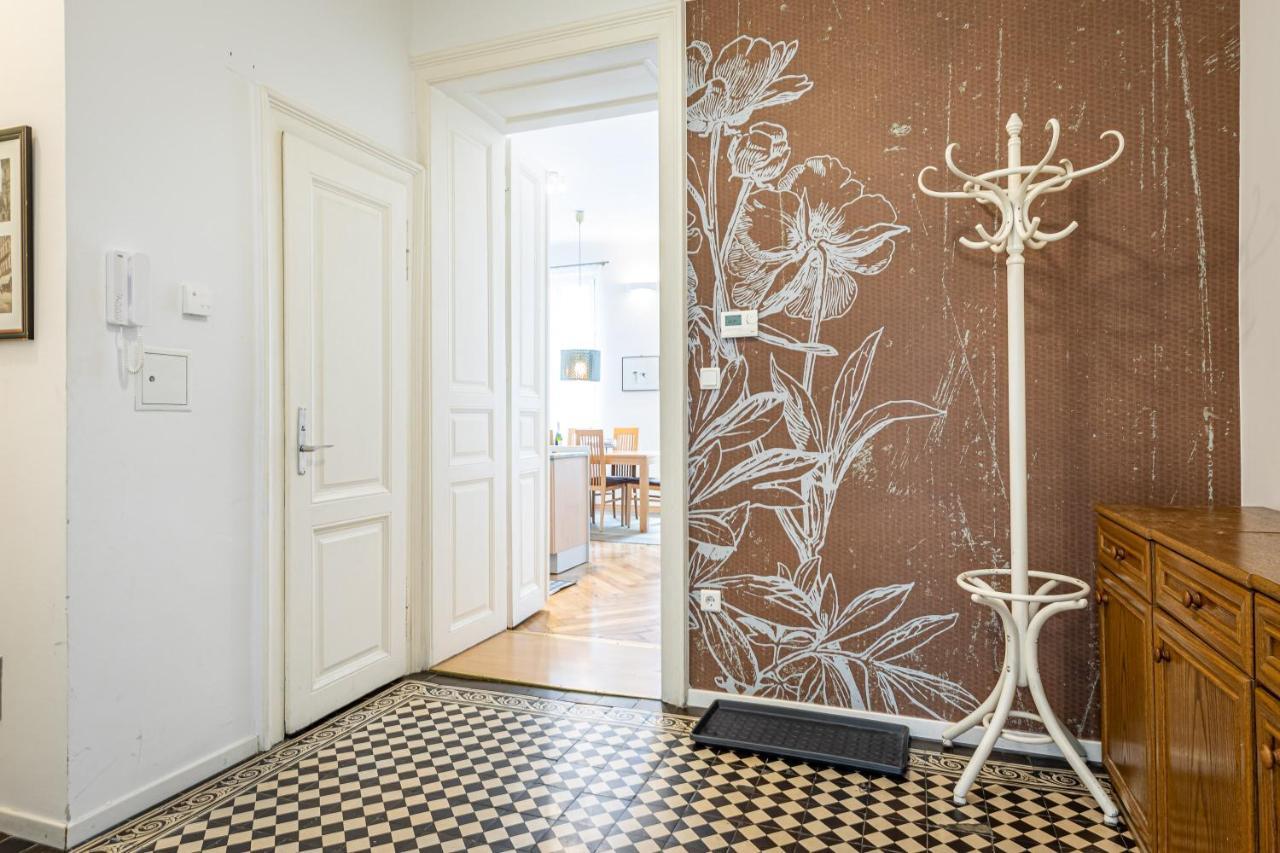 Historic & Luxurious By Jr City Apartments Wien Exterior foto